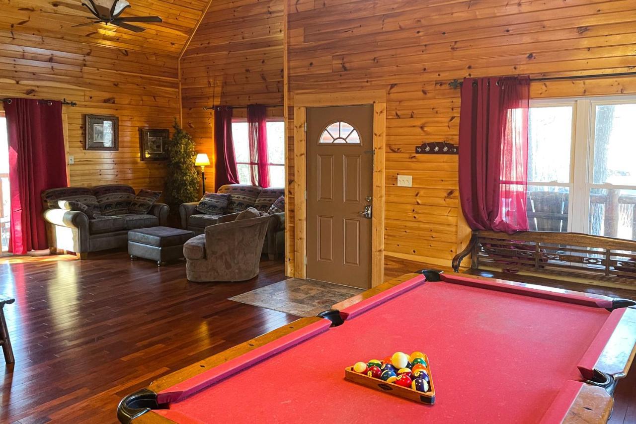 Black Bear Hideaway Cabin แกตลิงเบิร์ก ภายนอก รูปภาพ