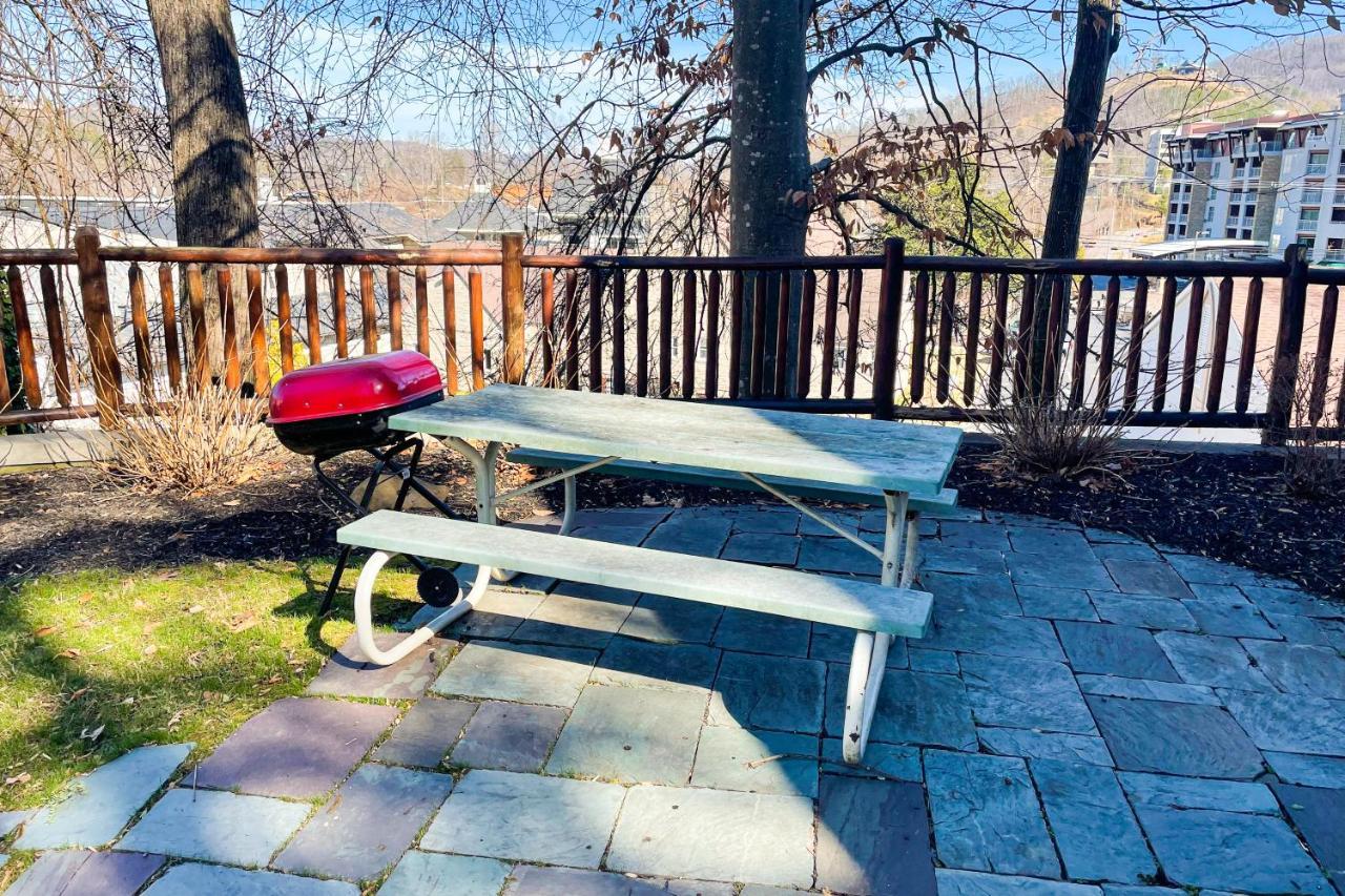 Black Bear Hideaway Cabin แกตลิงเบิร์ก ภายนอก รูปภาพ